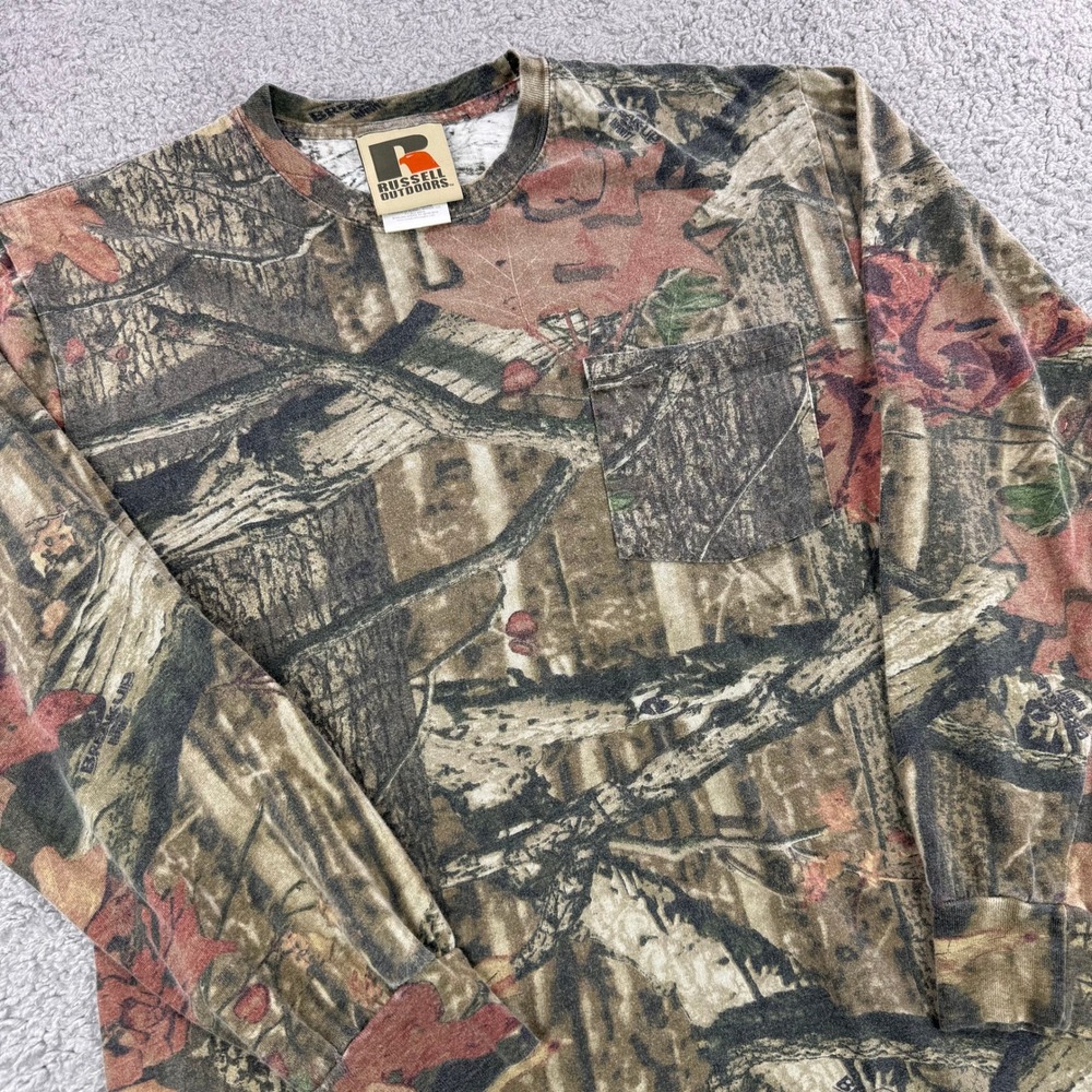 Russell Outdoors Mens Explorer Camo Long Sleeve Pocket T-Shirt‎ Mossy Oak Medium